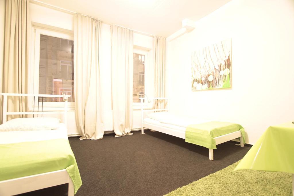 Bedpark Altona Pension Hamburg Szoba fotó